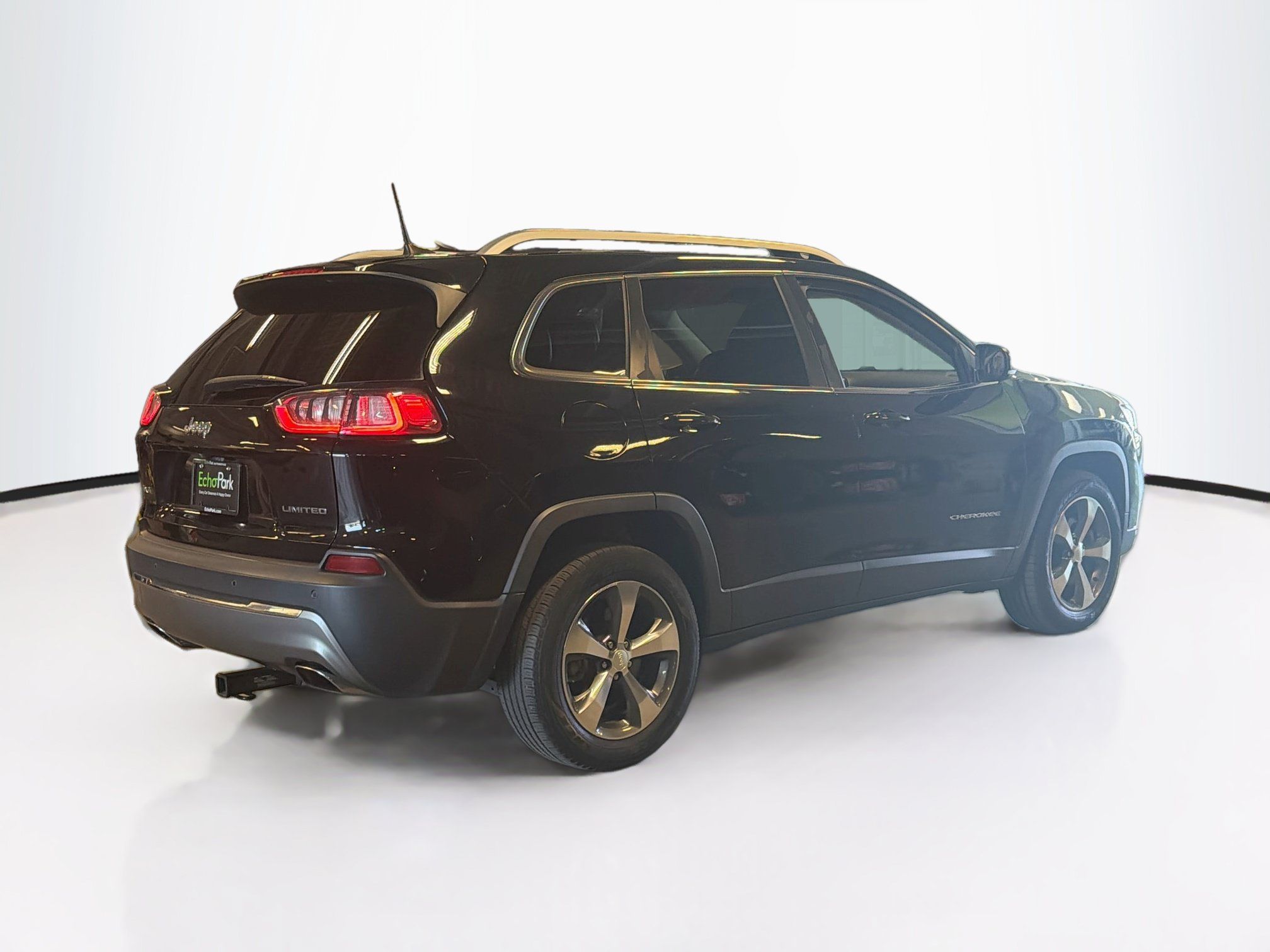 Used 2019 Jeep Cherokee Limited AWD/4WD image 9