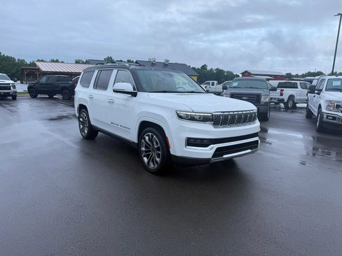 Used 2022 Jeep Grand Wagoneer Series III AWD/4WD image 1