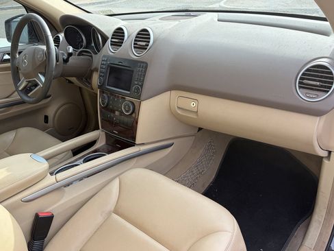 Used 2011 Mercedes-Benz ML 350 2WD image 8