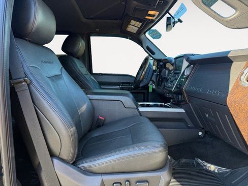 Used 2016 Ford F350 Platinum w/ Platinum Package image 10