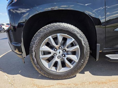Used 2019 Chevrolet Silverado 1500 RST AWD/4WD image 31