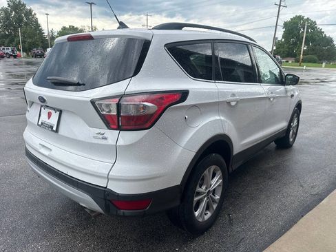 Used 2018 Ford Escape SE w/ Ford Safe & Smart Package AWD/4WD image 5