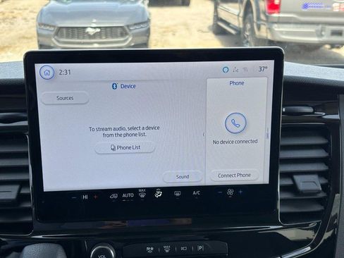 Used 2025 Ford Transit 350 XLT image 22