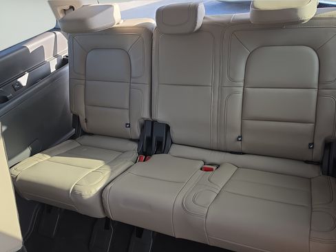 Used 2024 Lincoln Navigator Reserve AWD/4WD image 21