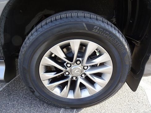 Used 2015 Lexus GX 460 Luxury image 39