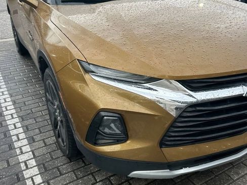 Used 2019 Chevrolet Blazer LT w/ Sound & Technology Package FWD image 5