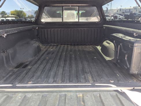 Used 2011 Ford F250 Lariat w/ Lariat Interior Pkg AWD/4WD image 31