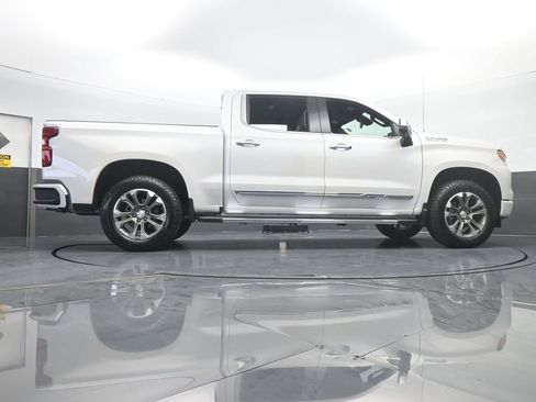 Used 2024 Chevrolet Silverado 1500 High Country image 71