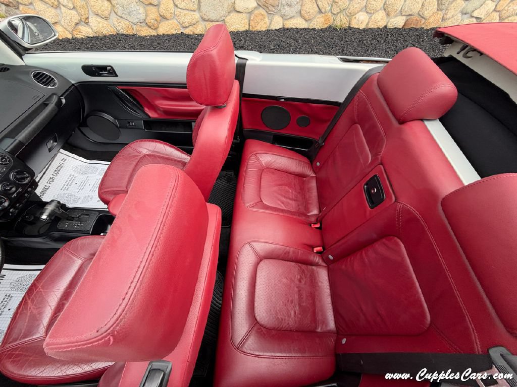 Used 2009 Volkswagen Beetle Blush FWD image 24
