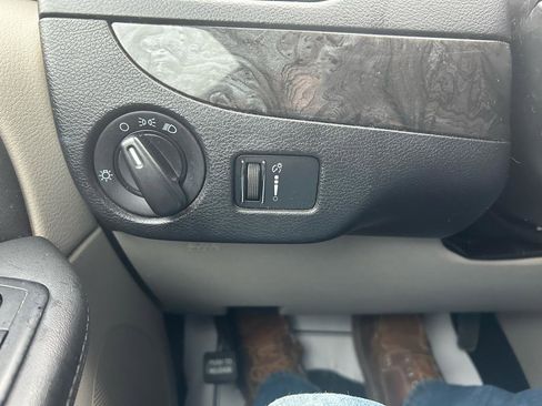 Used 2014 Dodge Grand Caravan SE image 24