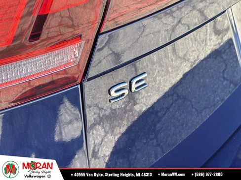 Certified 2023 Volkswagen Tiguan SE w/ Panoramic Sunroof Package AWD/4WD image 11