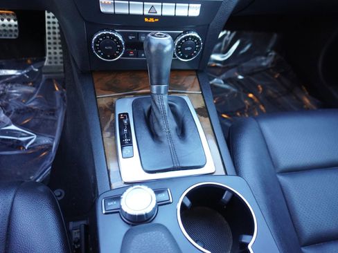Used 2013 Mercedes-Benz C 250 C 250 Sport Sedan 4D image 20