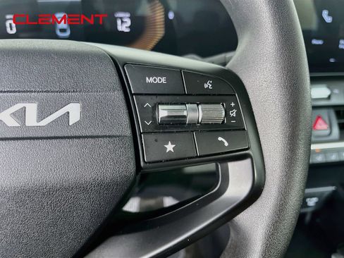 Used 2025 Kia K4 FWD image 16
