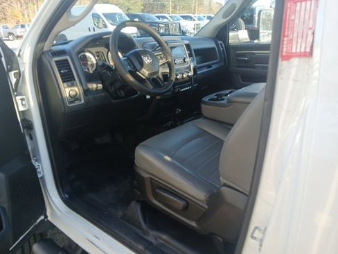 Used 2016 RAM 5500 Tradesman w/ Power Accessory Group image 38