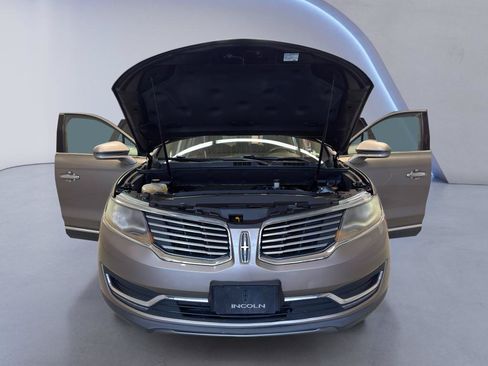 Used 2016 Lincoln MKX Reserve w/ Climate Package AWD/4WD image 10