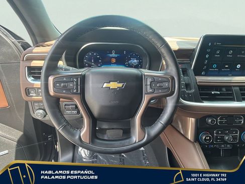 Used 2024 Chevrolet Suburban High Country AWD/4WD image 17