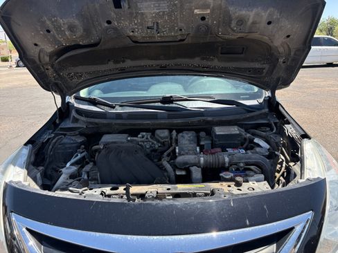 Used 2015 Nissan Versa S FWD image 20