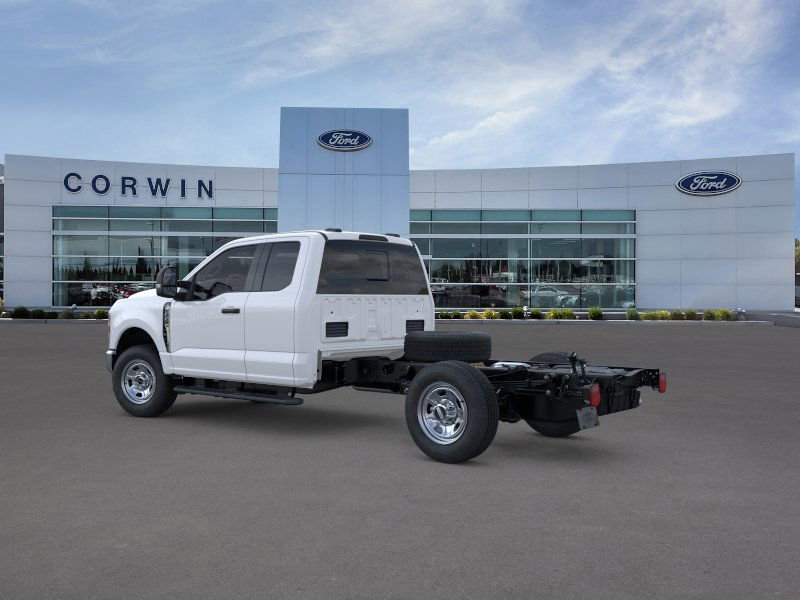 New 2025 Ford F350 4x4 SuperCab Super Duty image 5