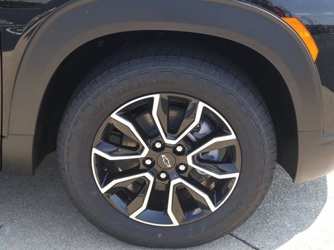 New 2026 Chevrolet TrailBlazer ACTIV w/ Convenience Package FWD image 11