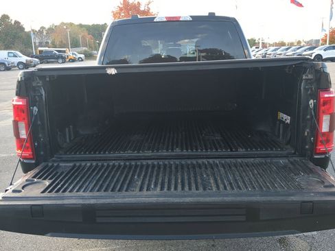 Used 2021 Ford F150 XLT image 24