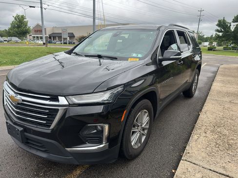 Used 2022 Chevrolet Traverse LT w/ LPO, Floor Liner Package AWD/4WD image 8