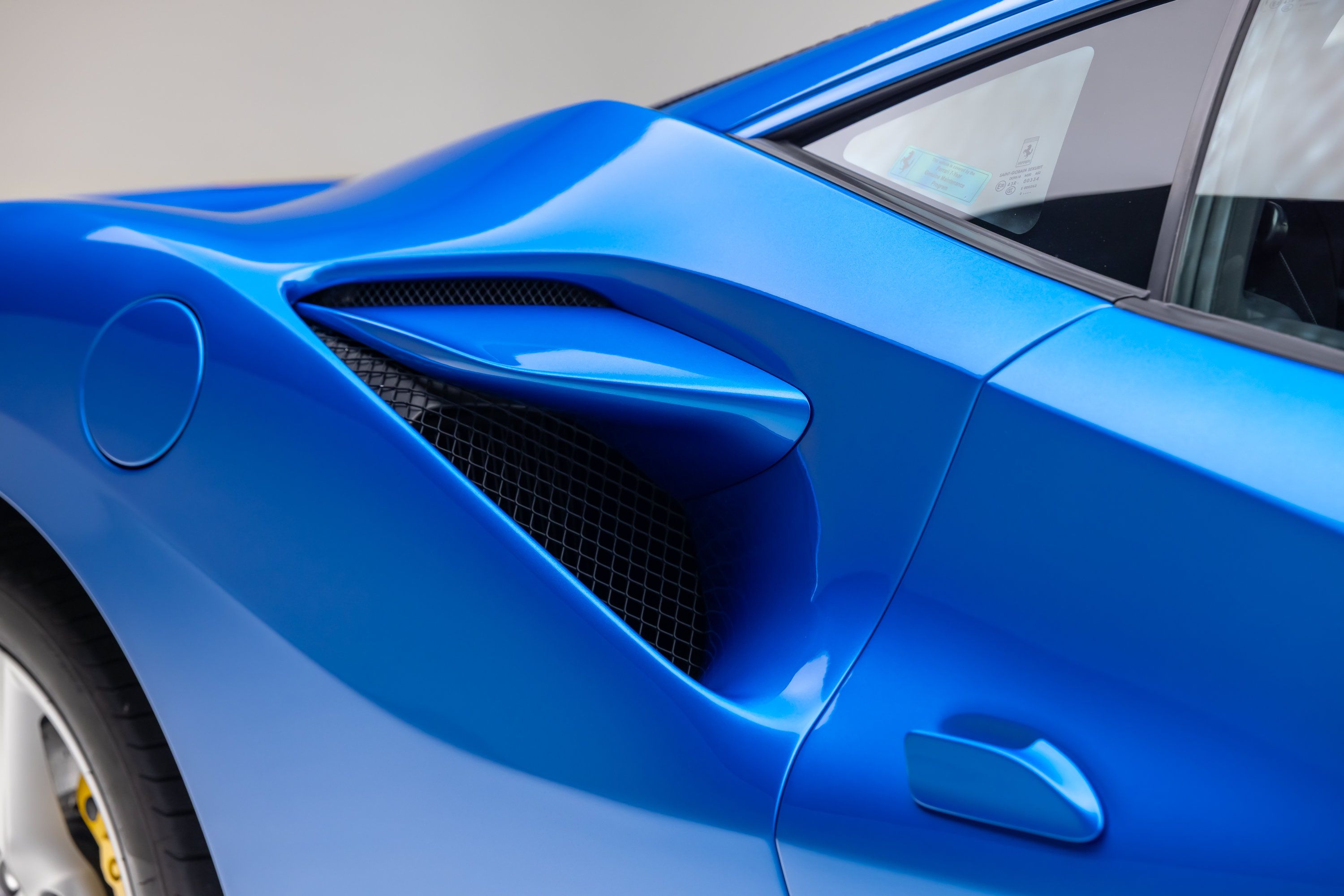 Certified 2021 Ferrari F8 Tributo RWD image 20