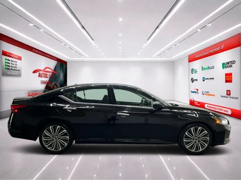 Used 2023 Nissan Altima 2.5 SL FWD image 8
