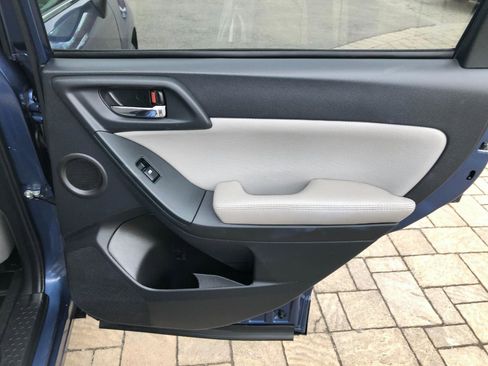 Used 2014 Subaru Forester 2.5i Touring image 30