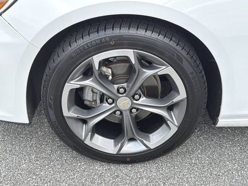 Used 2023 Chevrolet Malibu LT FWD image 13