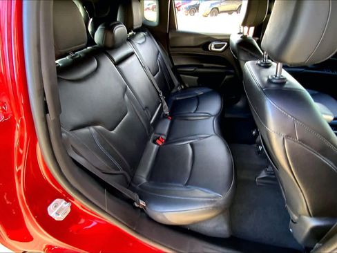 Used 2026 Jeep Compass Limited image 19