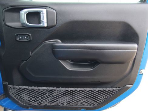 Used 2021 Jeep Wrangler Unlimited Sport image 41