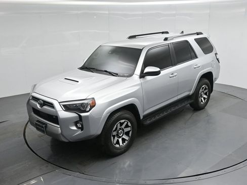 Used 2021 Toyota 4Runner TRD Off-Road image 37