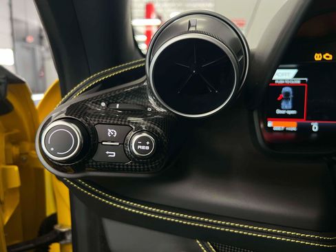 Used 2022 Ferrari F8 Tributo RWD image 24