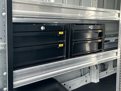 New 2025 Ford Transit 250 148 Medium Roof image 25