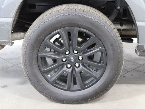 Used 2025 Ford F150 Platinum image 12