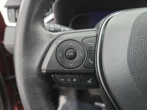 Used 2022 Toyota RAV4 Limited image 17