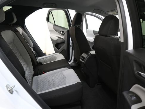 Used 2023 Chevrolet Equinox LS w/ LS Convenience Package AWD/4WD image 15