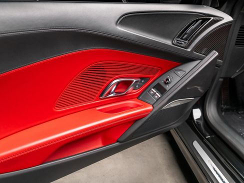 Used 2018 Audi R8 V10 image 55