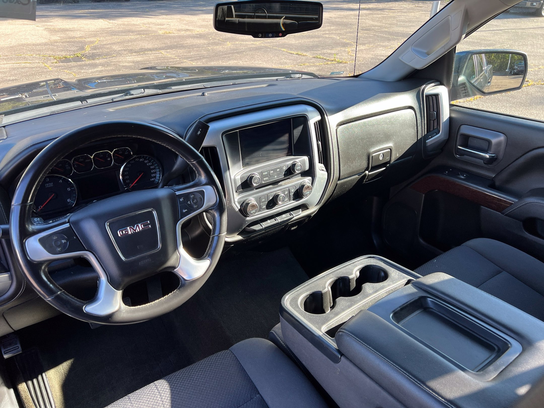 Used 2018 GMC Sierra 1500 SLE w/ SLE Value Package AWD/4WD image 19