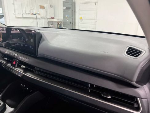 Certified 2025 Kia K4 FWD image 27