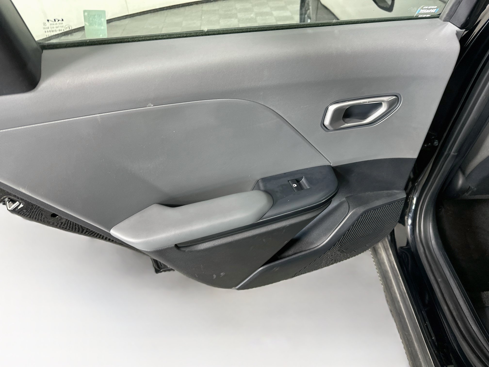 Used 2025 Kia K4 FWD image 25