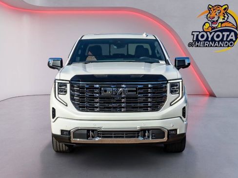 Used 2025 GMC Sierra 1500 Denali Ultimate image 2