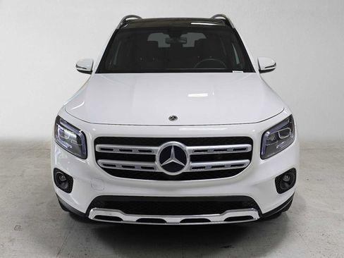 Used 2023 Mercedes-Benz GLB 250 4MATIC image 8