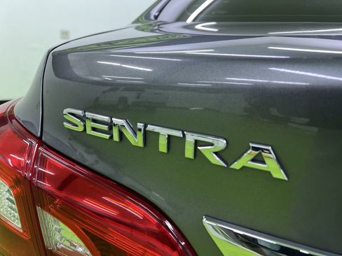 Used 2018 Nissan Sentra SV FWD image 12