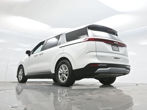 Used 2024 Kia Carnival LX image 62