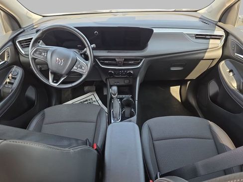 Certified 2024 Buick Encore GX Preferred FWD image 11