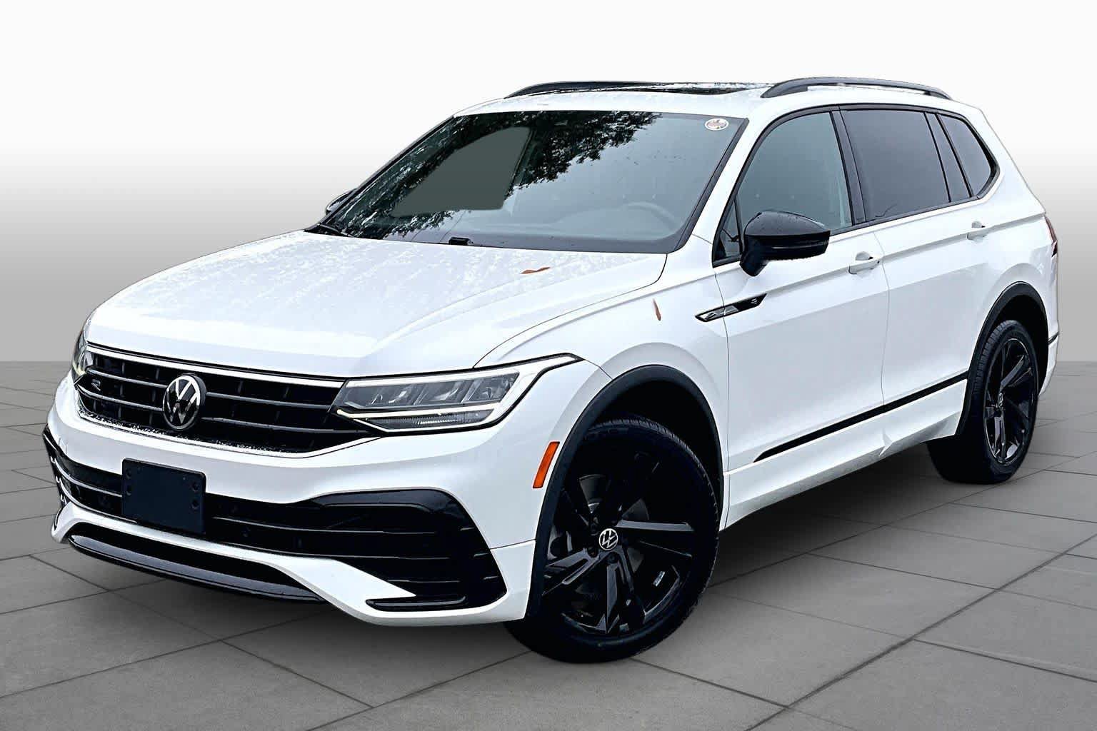 Used 2024 Volkswagen Tiguan SE R-Line AWD/4WD image 1
