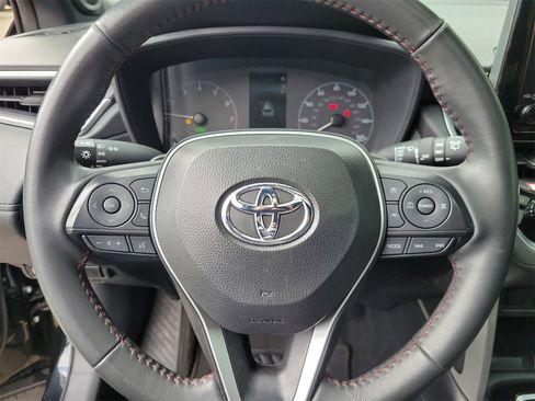 Used 2024 Toyota Corolla Cross AWD Hybrid image 18