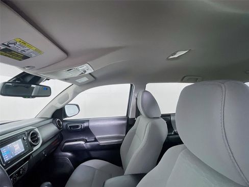 Used 2018 Toyota Tacoma SR5 image 11