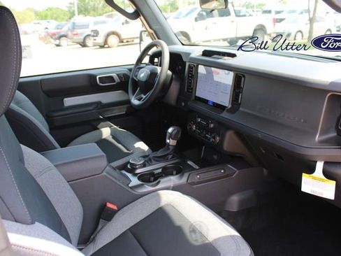 New 2026 Ford Bronco 2-Door AWD/4WD image 9